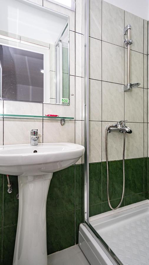 Hotel La Platouri Voluntari Екстериор снимка